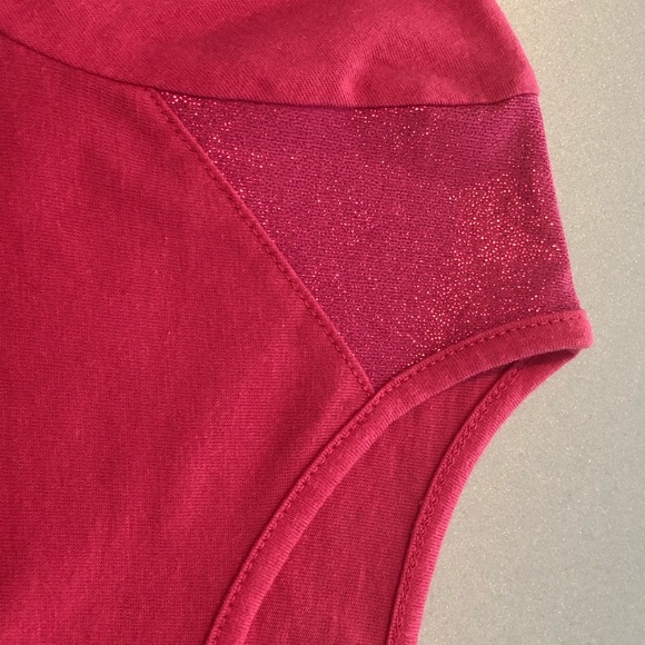 Girls size 8 pink shirt - Picture 4 of 4